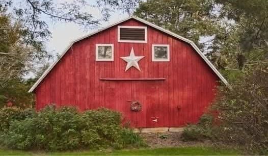 Introduction: A Familiar Symbol Along Quiet Roads