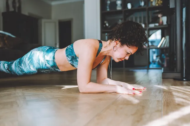 How long you should be able to hold a plank for, according to your age