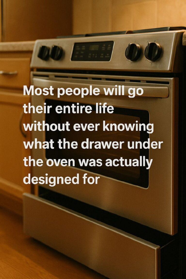The Oven Drawer Secret Most People Never Learn Until Something Goes Wrong
