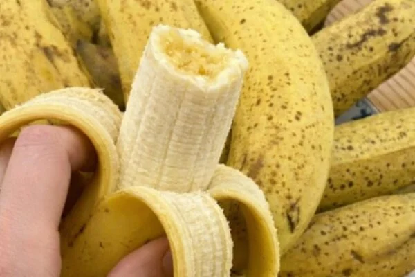 If You’re Over 50, Adding One Banana a Day Could Be a Simple Way to Support Your Health