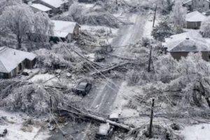 BREAKING: FREEZING RAIN SLAMS …