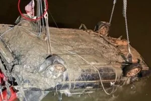 Vehicle of Missing Arkansas Mother Discovered After 23 Years, Bringing Long-Awaited Answers